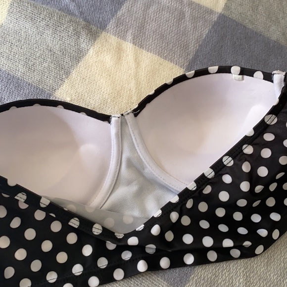 Retro Black Polka Dot Strapless Bikini Top HDE - Picture 4 of 4